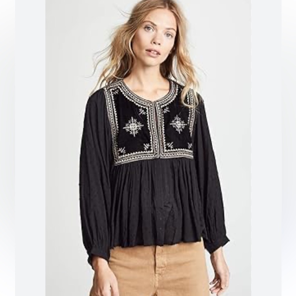Velvet by Graham & Spencer Embellished Draped jacket top size small NWOT